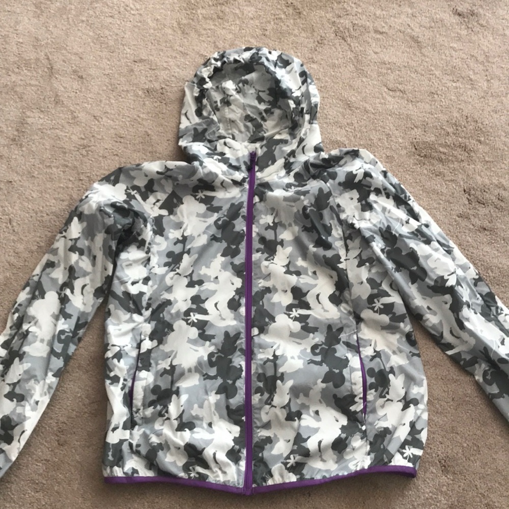 UNI QLO Disney windbreaker NWOT